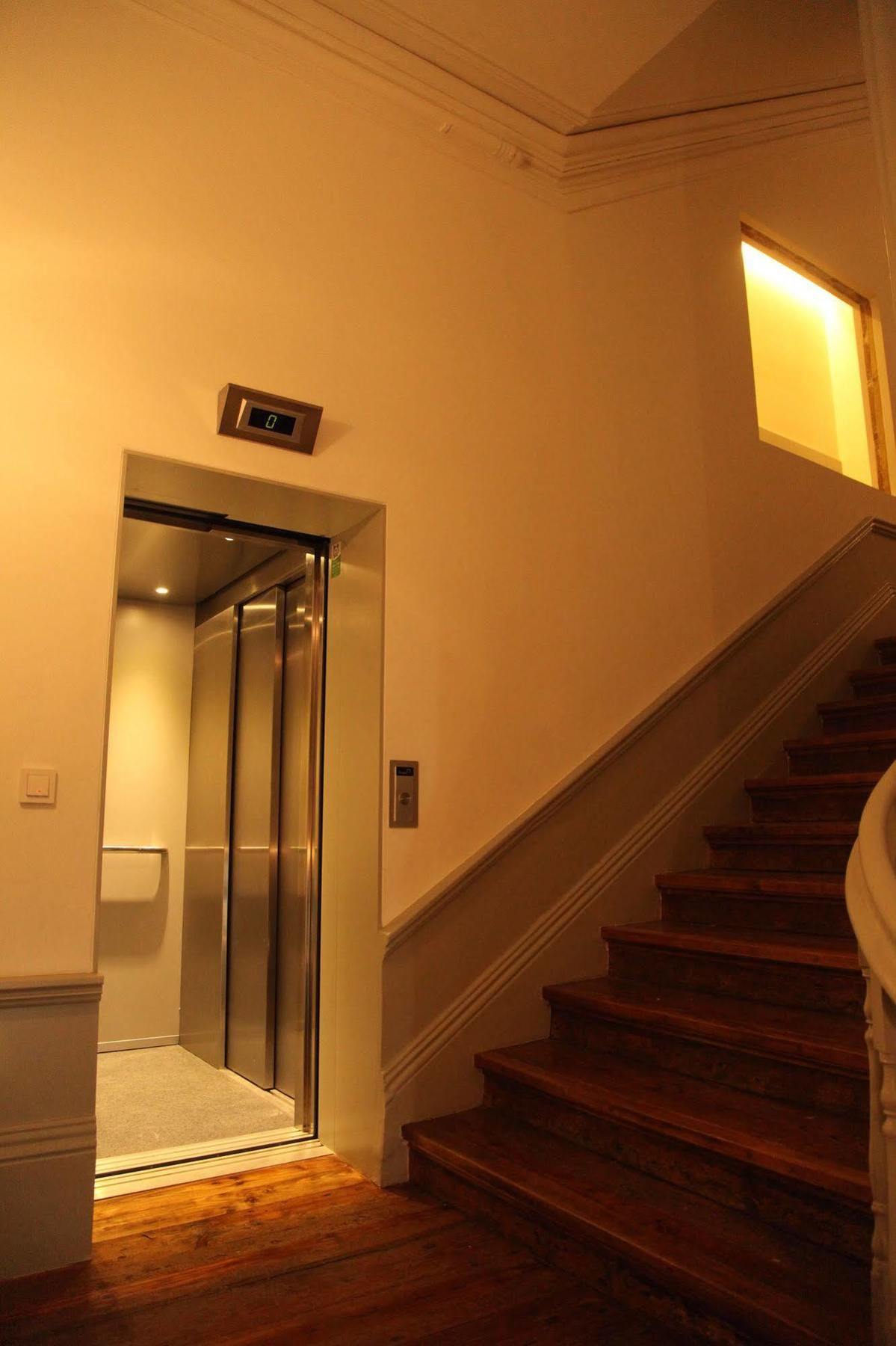 New Oporto Apartments - Mouzinho ภายนอก รูปภาพ